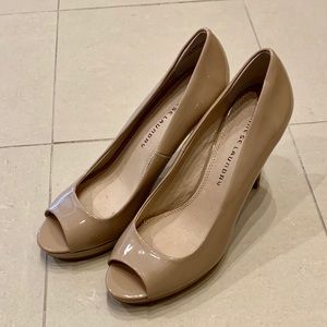 Chinese Laundry Peep Toe Platform Heels Nude 10